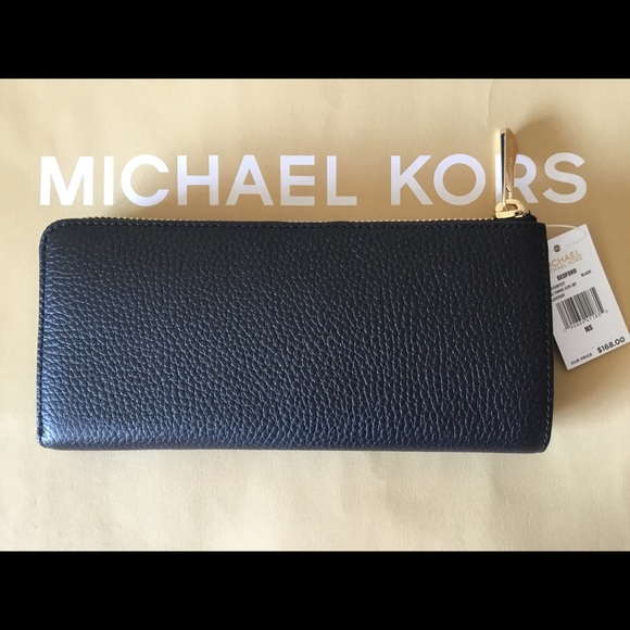 🌻Michael Kors Bedford Leather Large Zip Wallet. - Picture 4 of 7